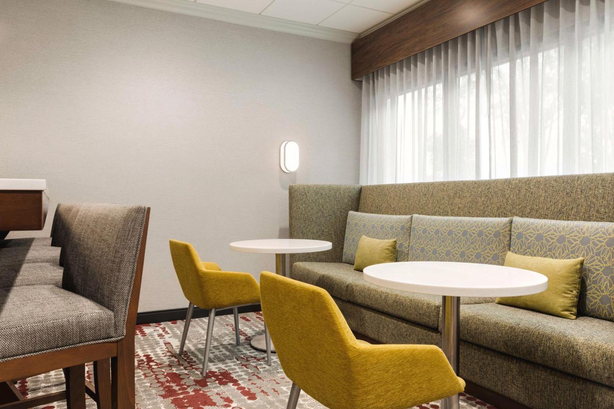 Hampton Inn Starkville Eksteriør billede