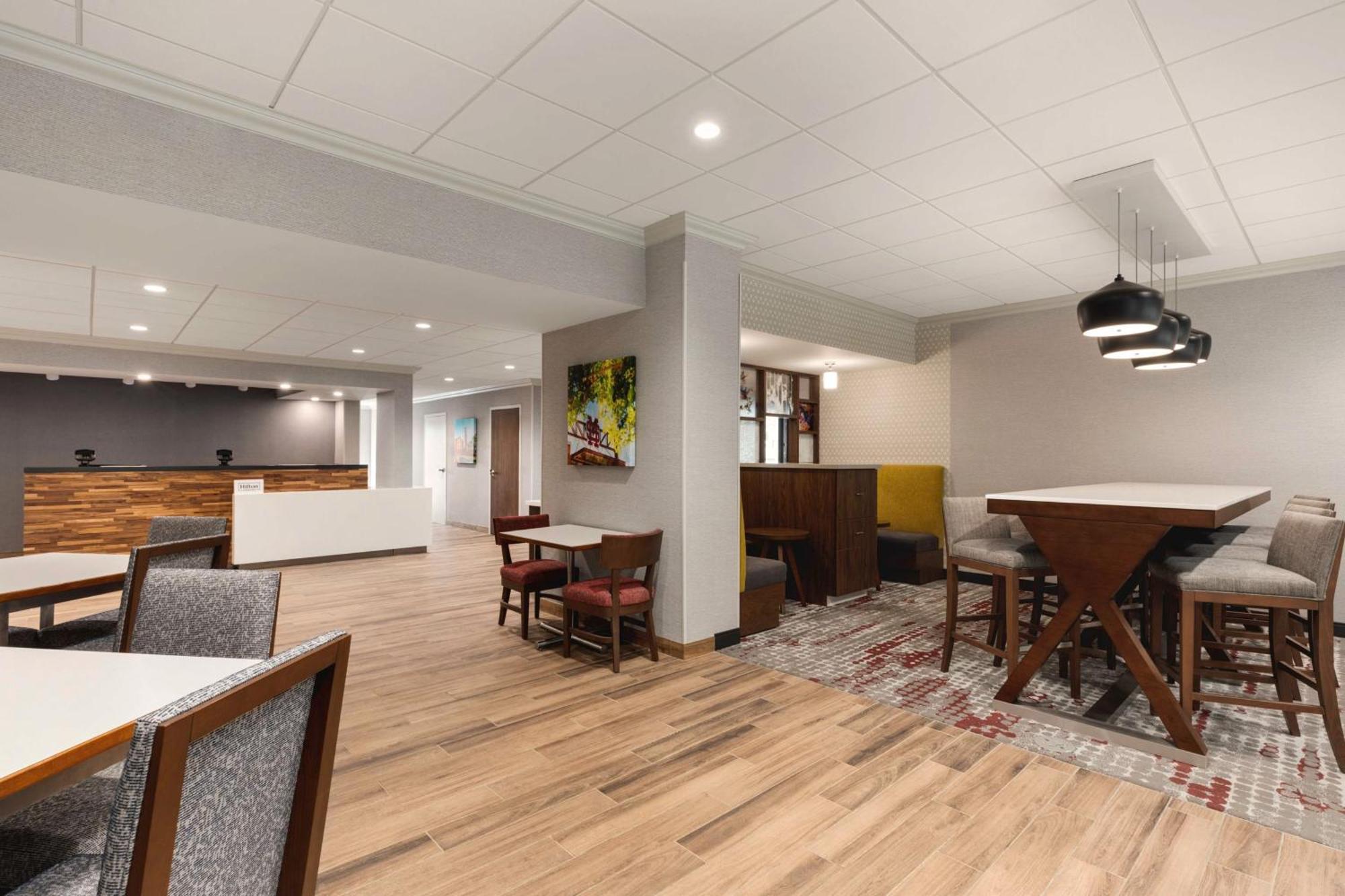 Hampton Inn Starkville Eksteriør billede