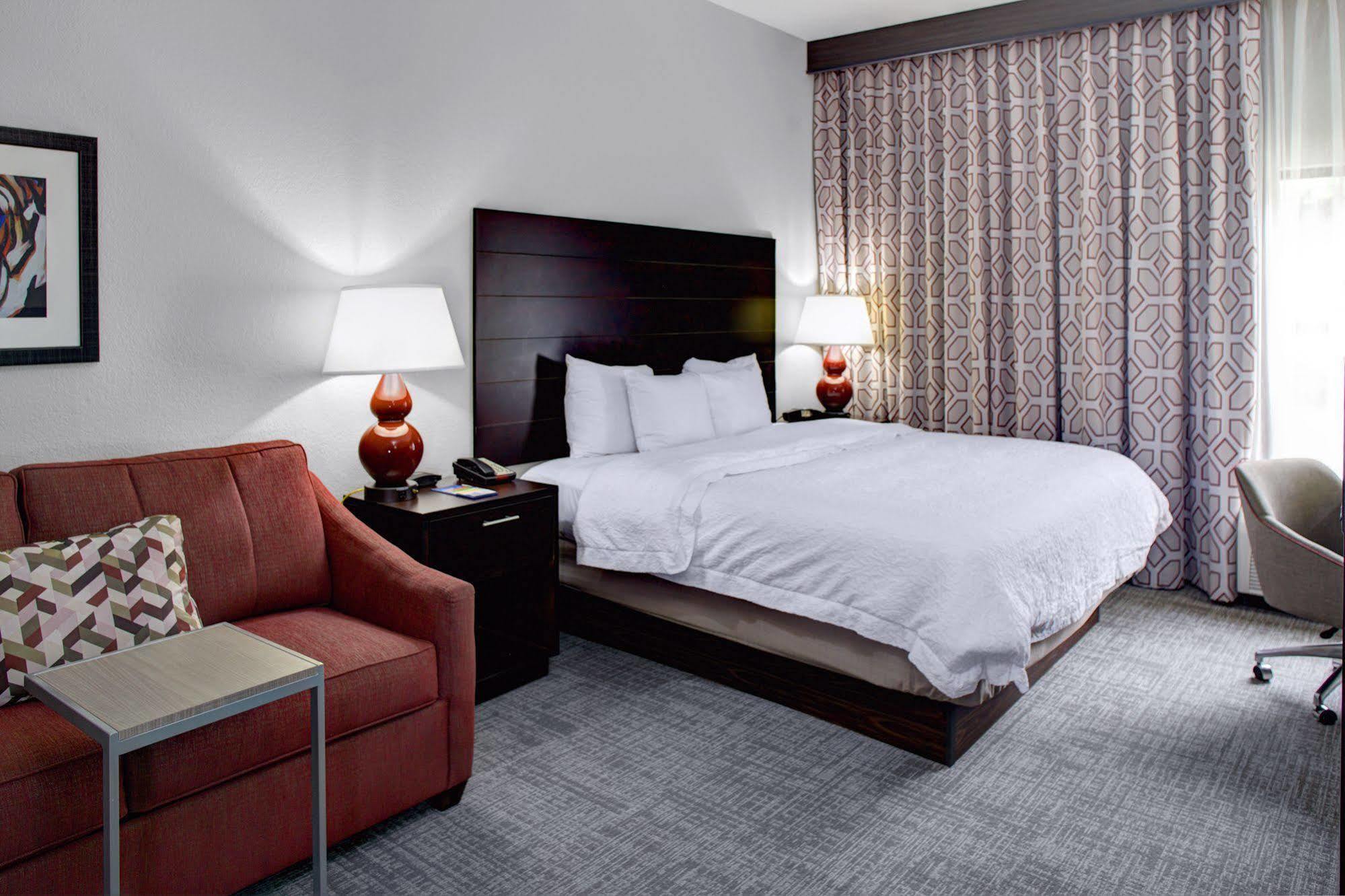 Hampton Inn Starkville Eksteriør billede