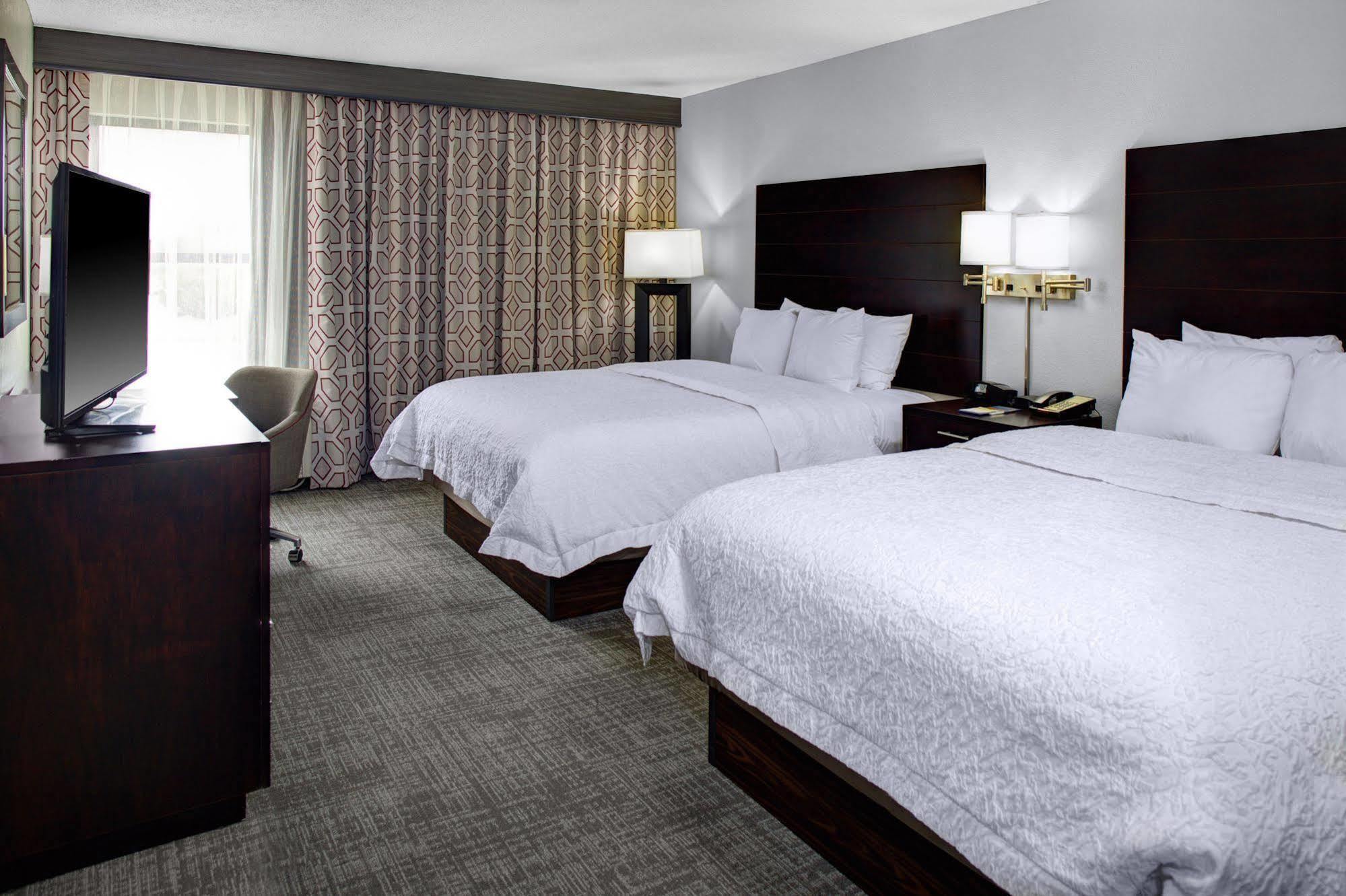 Hampton Inn Starkville Eksteriør billede