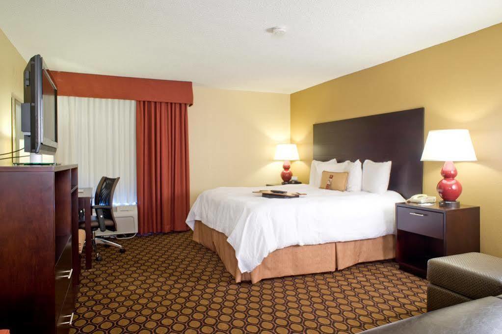 Hampton Inn Starkville Eksteriør billede