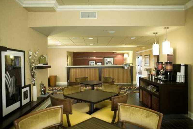 Hampton Inn Starkville Eksteriør billede